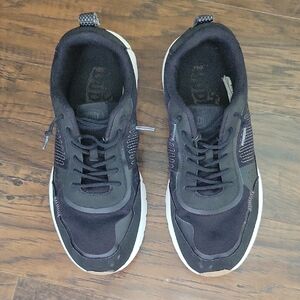 Men's Black Sneakers